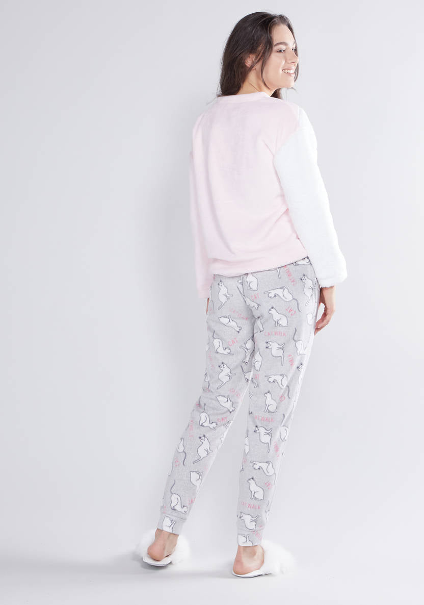 Contrasting pajama pants set with round-neck T-shirt – Cozy Collection