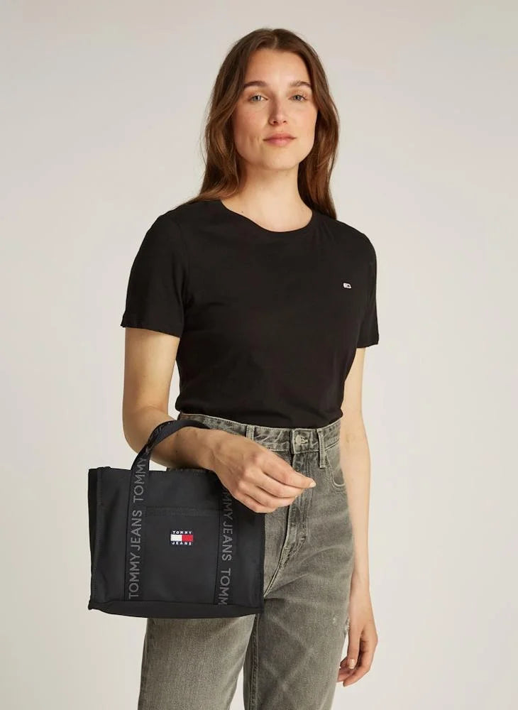 TOMMY JEANS
Logo Detail Zip Over Tote