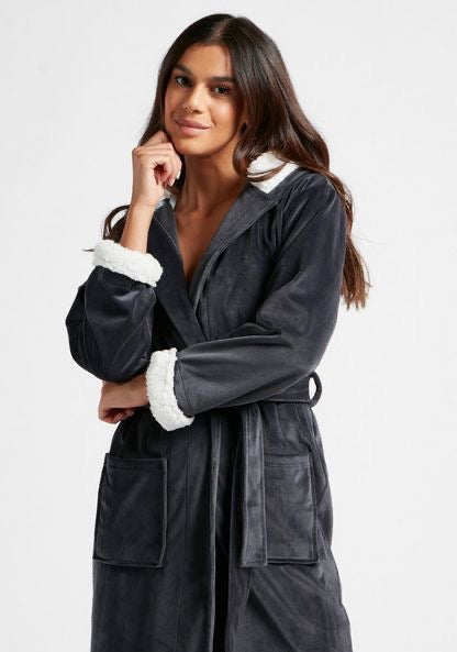 Simple robe with long sleeves and a hood