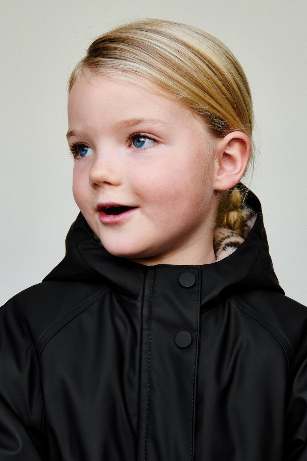 ZARA  RUBBERISED WATER-REPELLENT RAINCOAT WITH FAUX FUR ANIMAL PRINT