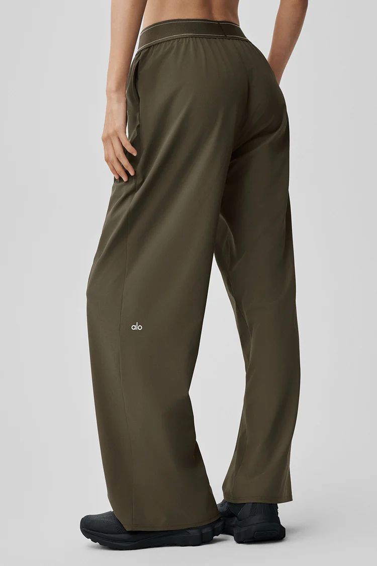 ALO HighRise Logo Elastic Waist Yoga Pants (fit smaller)