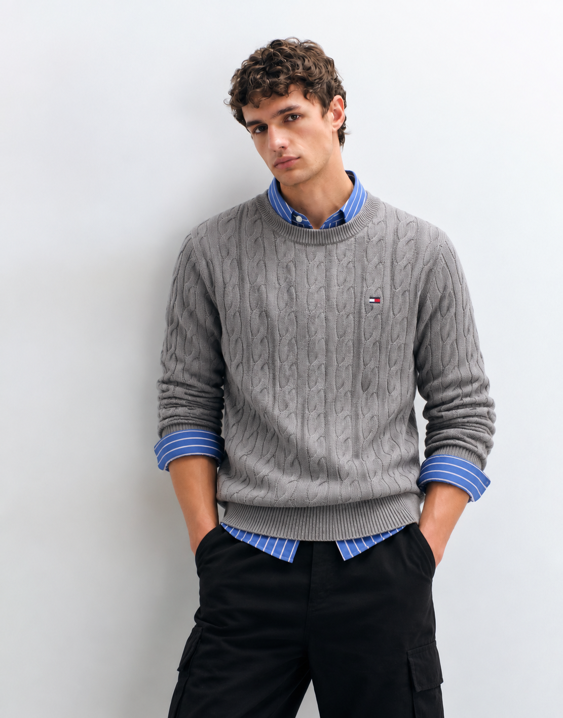 Tommy Hilfiger cable pullover  crew neck dark gray