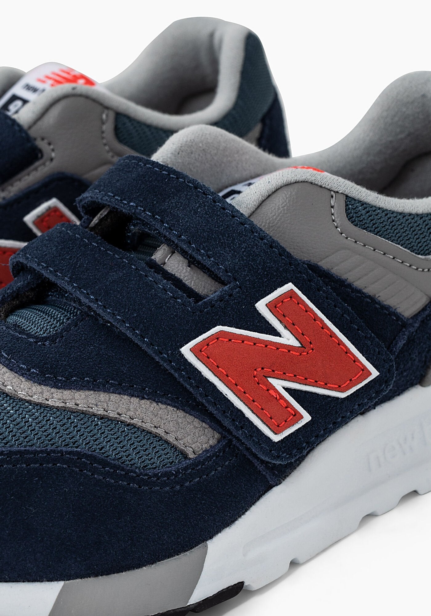 NEW BALANCE 997H SHOES