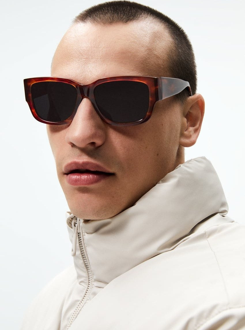 Jacket Zara Men’s Rubberised Puffer Coat Front Zip High Collar in Ivory
