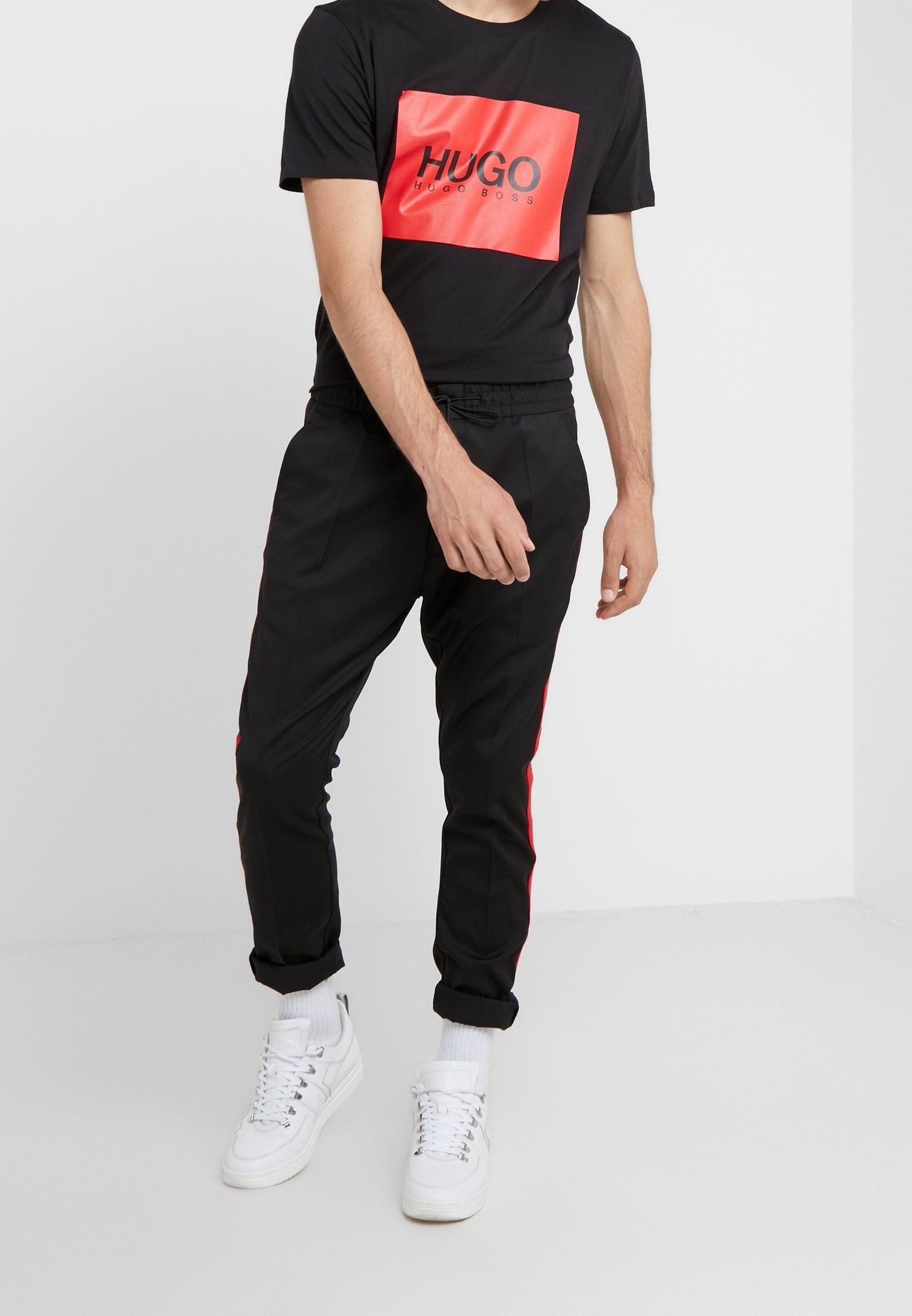 HUGO SQR RED LOGO TSHIRT BLACK