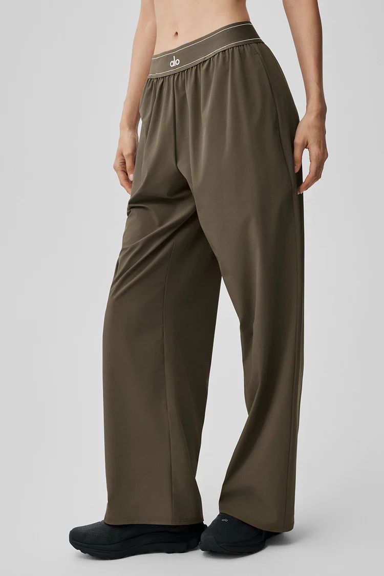 ALO HighRise Logo Elastic Waist Yoga Pants (fit smaller)