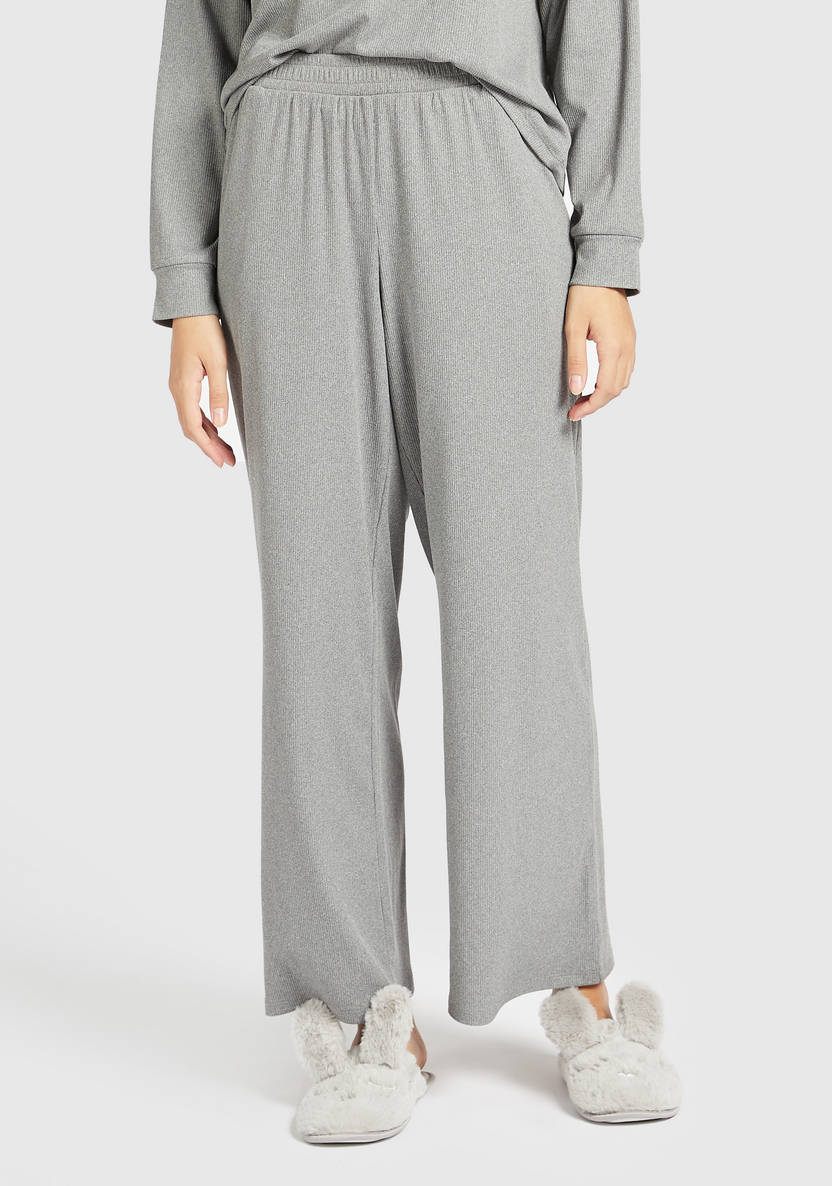 Long pajama pants set with T-shirt featuring logo prints