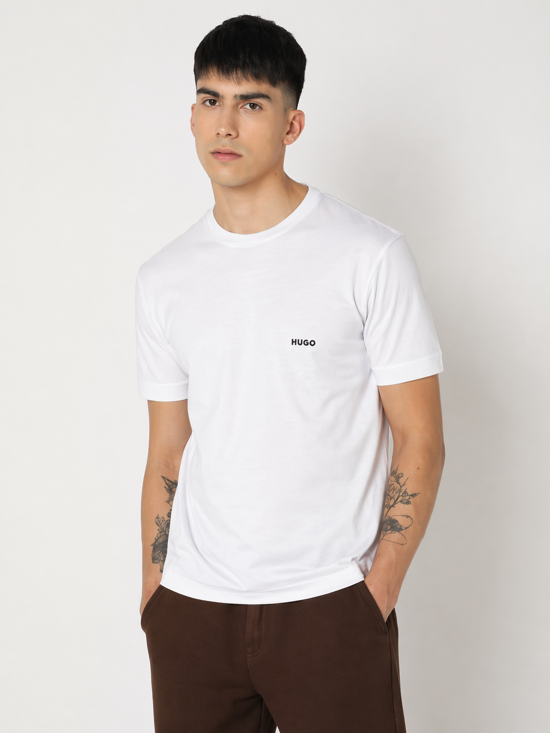 HUGO TSHIRT BLK LOGO WHITE